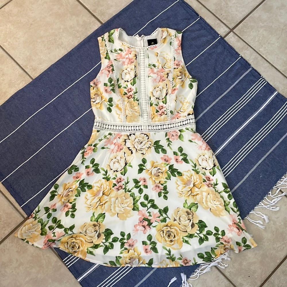 Floral dress 👗